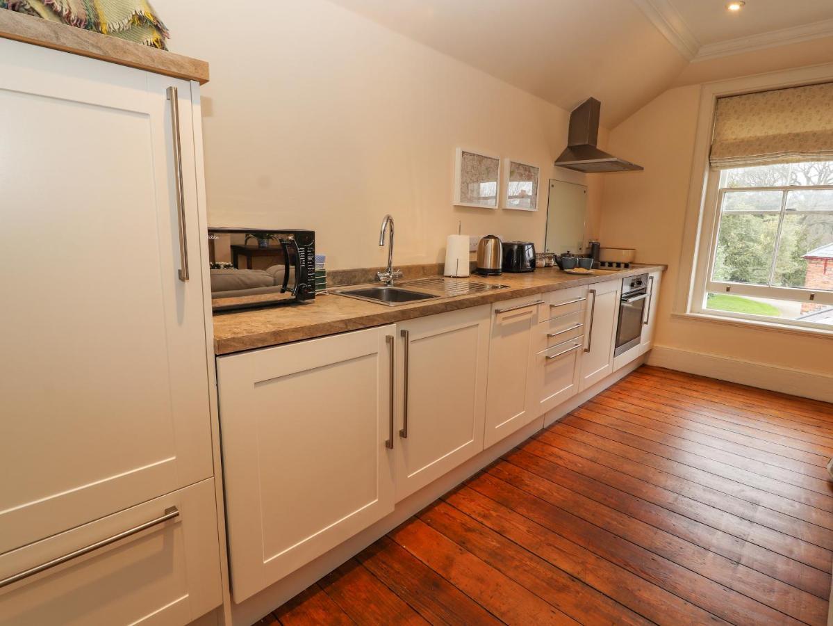 Cook's Flat Apartment Wrexham