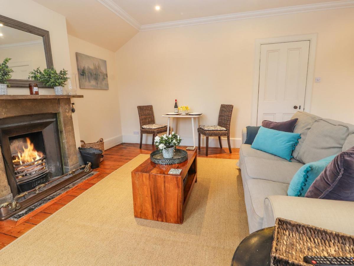 Cook's Flat * Wrexham